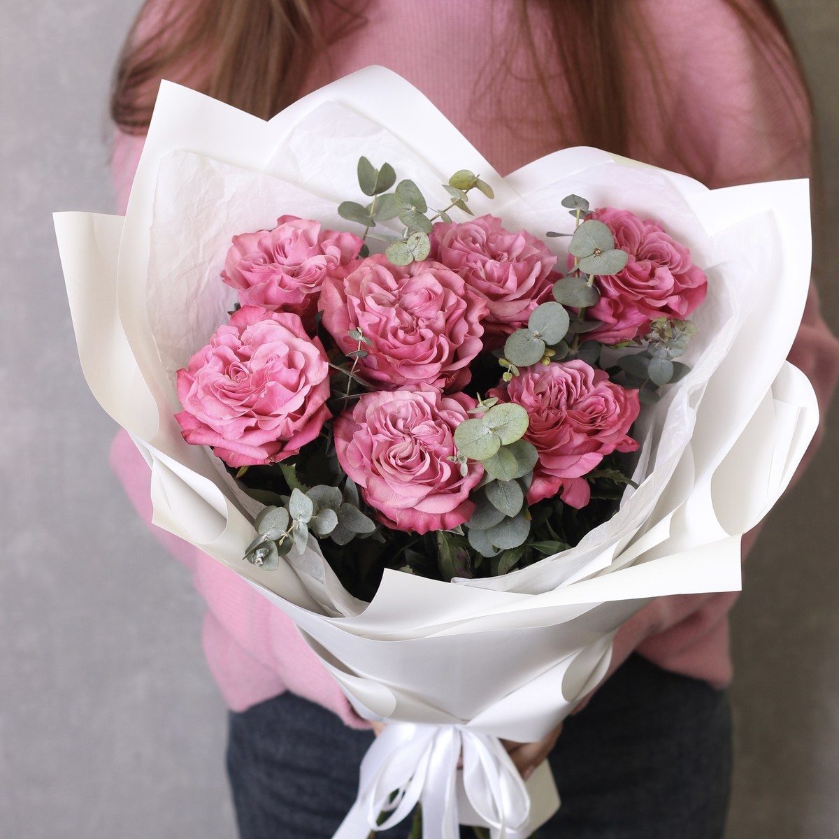 buket s sirenevoj rozoj 563